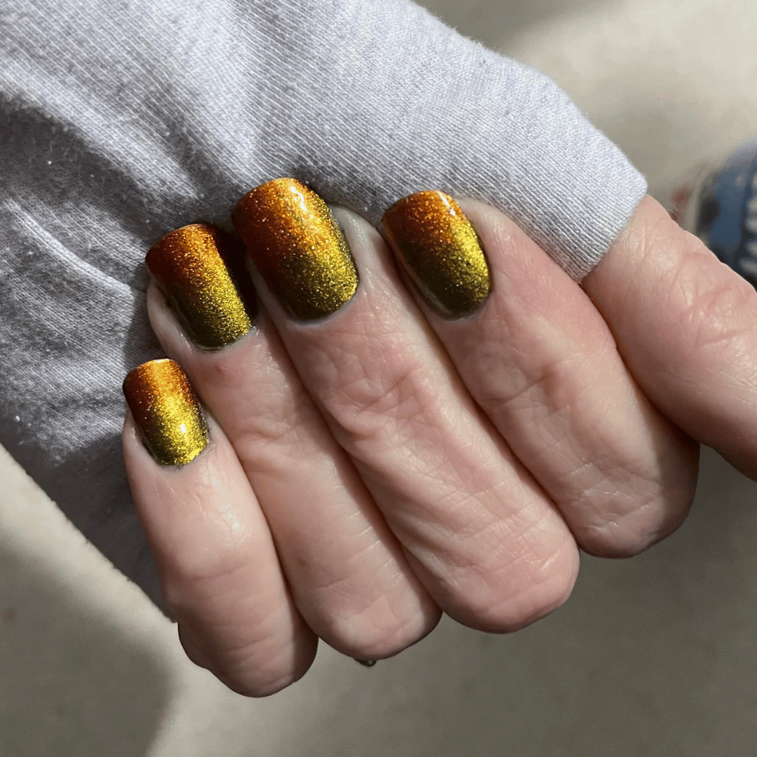 Golden - Shade Shift Metallic Nail Powder